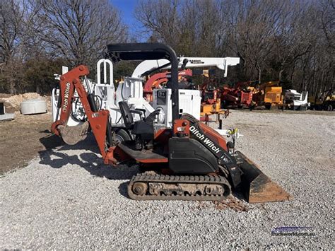 Used Ditch Witch XT850 Backhoe Loader for sale 